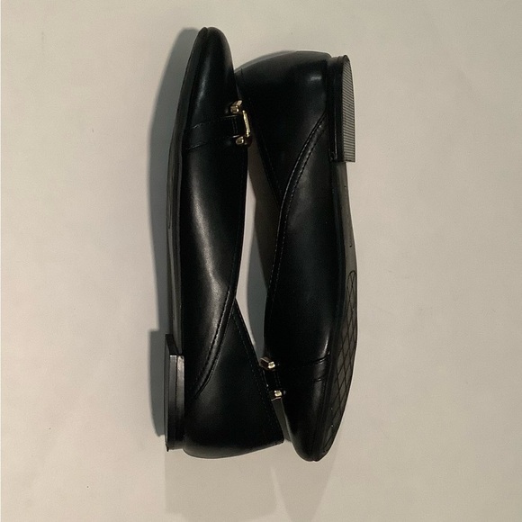 Kelly & Katie Black Flats with Gold Accent - Picture 8 of 8